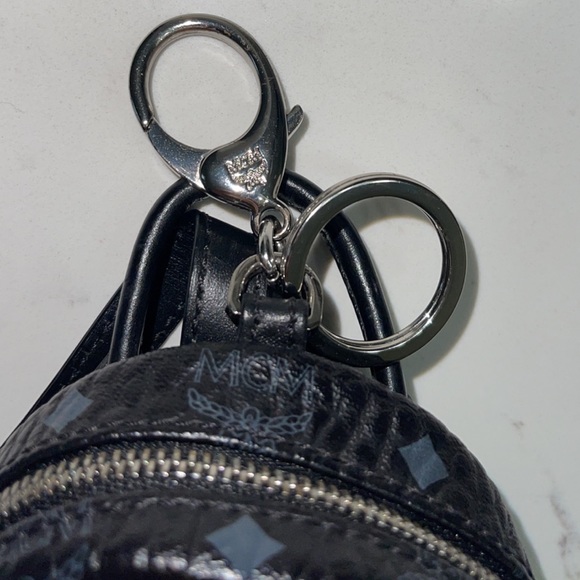 📦SOLD📦MCM Backpack Charm in Visetos - Picture 10 of 16